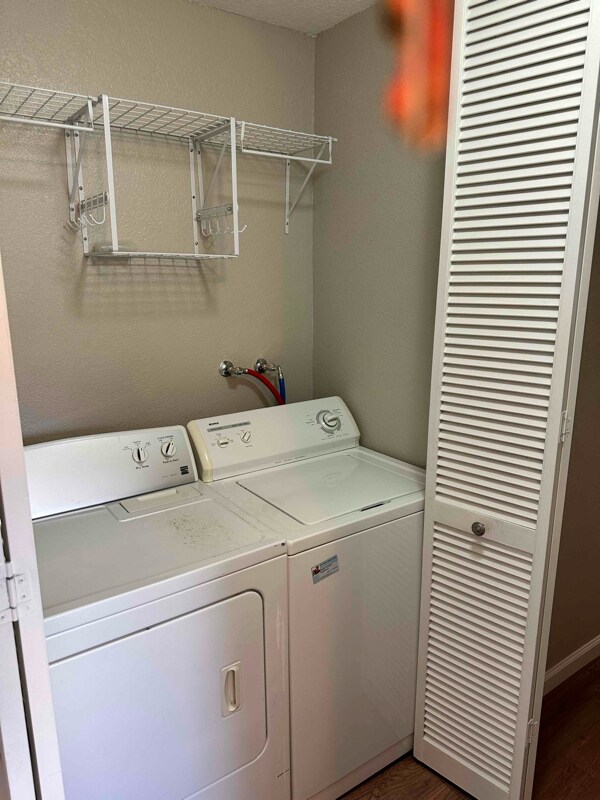 Building Photo - 134 W Rincon Ave