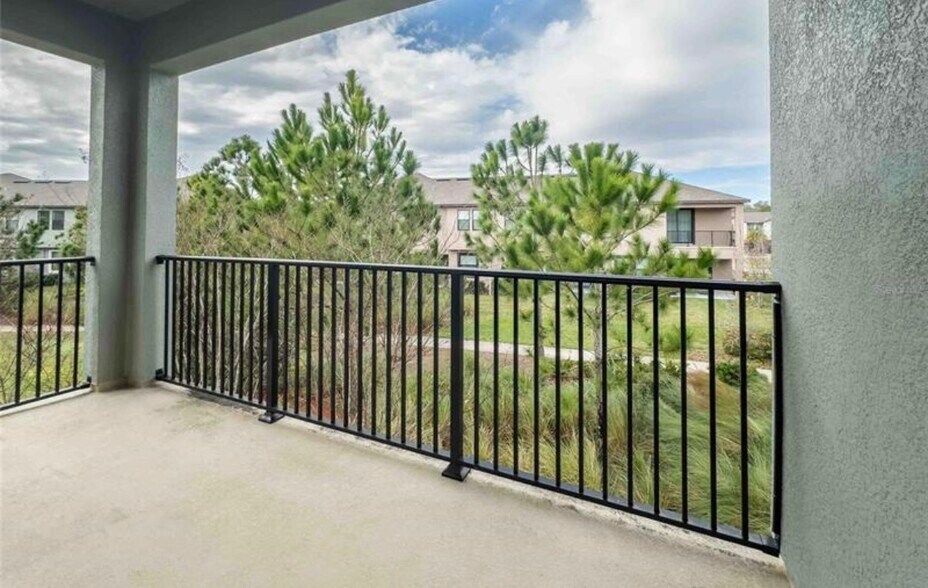 Building Photo - 4655 Almada Ln