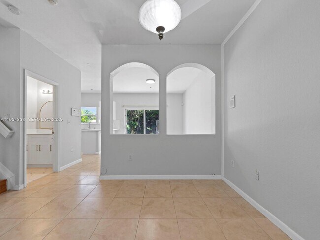 Building Photo - 5001 SW 140th Terrace