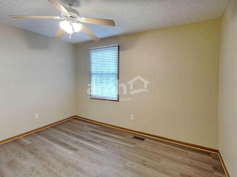 Building Photo - 5161 Tyler Henry Dr