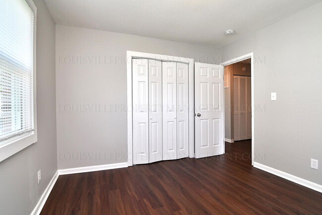 Building Photo - 3214 Laclede Ave