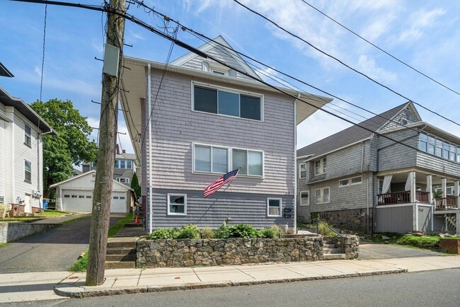 Building Photo - 62 Park Ave