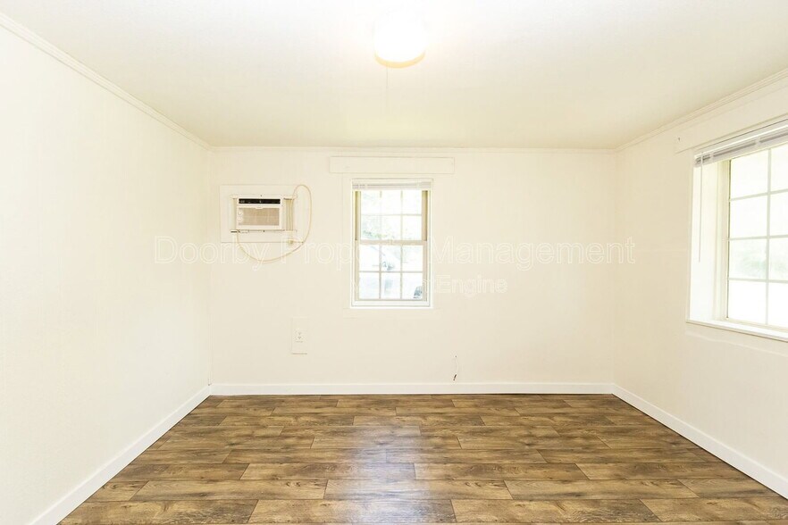 Building Photo - 417 N Hawthorne St