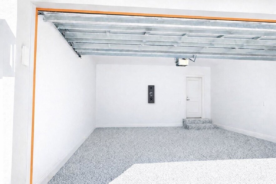 Building Photo - 6670 Bridgman St