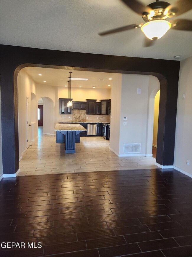 Building Photo - 4001 Tuscany Hills Pl
