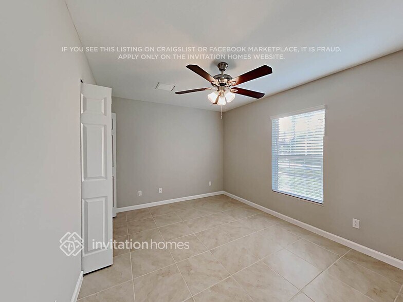 Building Photo - 601 NW Kingston St