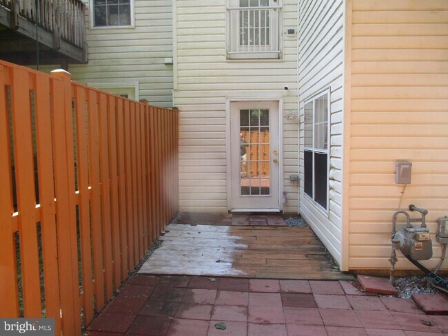 Building Photo - 11135 Maryland Manor Ct