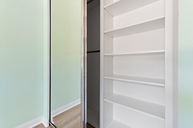 Building Photo - 4526 Illicium Dr