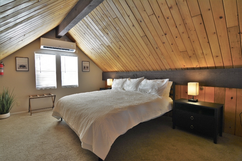 Building Photo - 909 N Matterhorn Rd