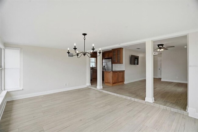 Building Photo - 4436 Floramar Terrace