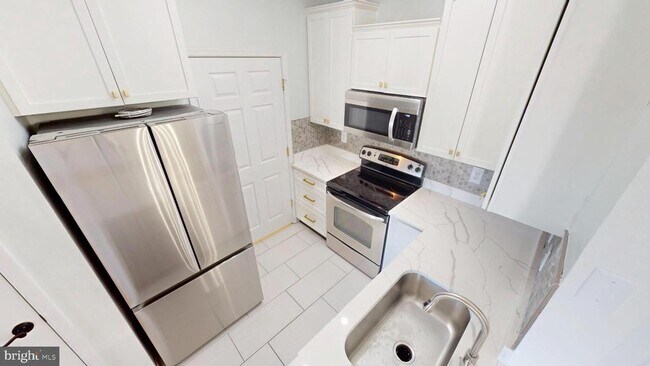 Building Photo - 1591 Spring Gate Dr.