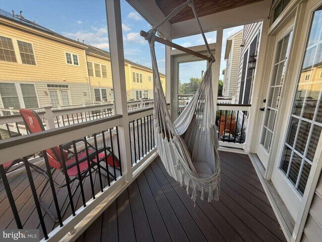 Building Photo - 25128 Deerhurst Terrace