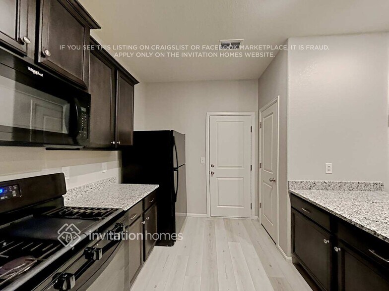 Building Photo - 9793 Borderpine Way