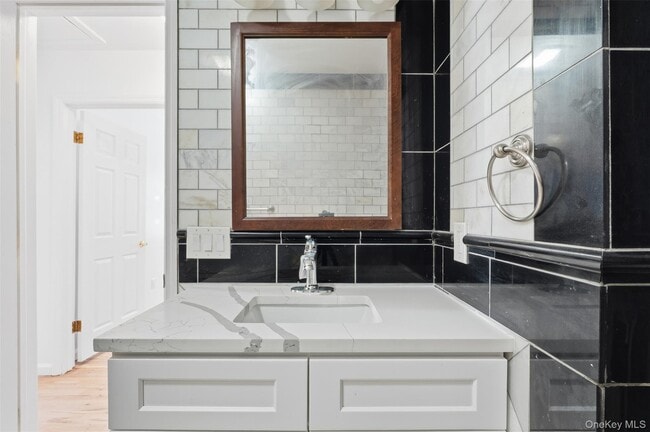 Building Photo - 1618 Morningview Dr