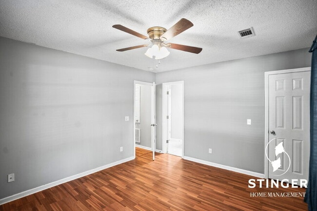 Building Photo - 2 Pelican Cir