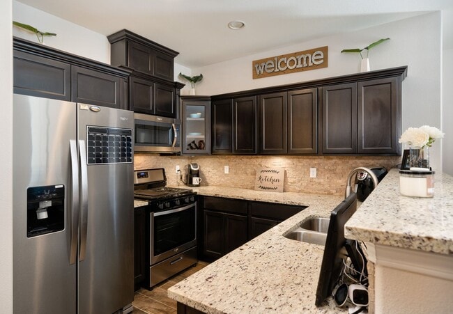Building Photo - BEAUTIFUL EASTSIDE HOME
