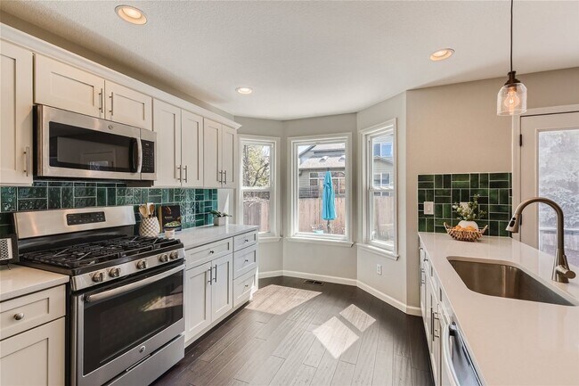 Building Photo - Beautifully Updated 3-Bedroom Home with Finished Basement in Gunbarrel