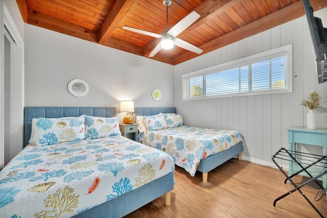 Building Photo - 19530 Gulf Blvd