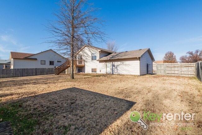 Building Photo - Beautifully Updated 3-Bedroom Bi-Level Home Near Wichita – Cul-de-Sac Location