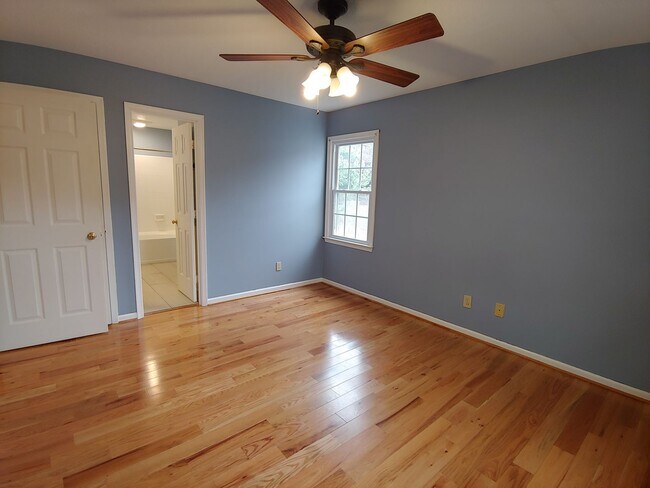 Building Photo - 3310 Mill Spring Ct
