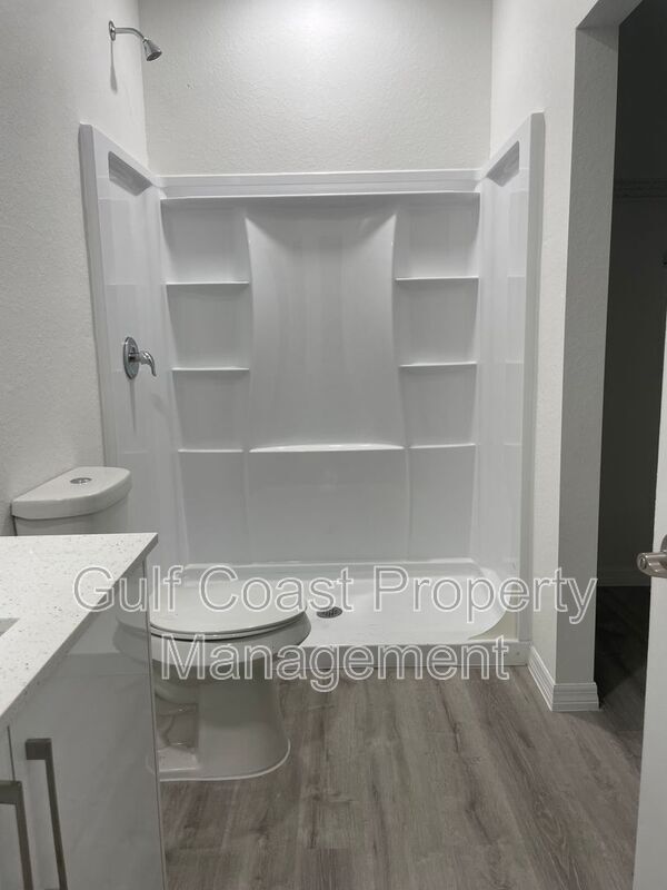 Building Photo - 1926 Marlay Ave