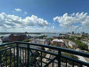 Building Photo - Spectacular Penthouse Condo in Downtown No...