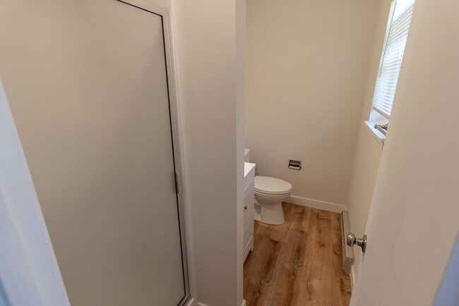 Building Photo - 3310 Belle Meade Dr