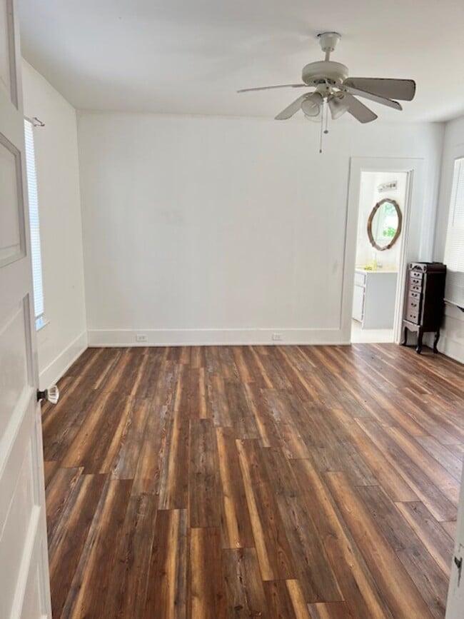 Building Photo - 20748 FM521