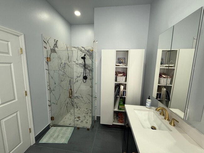 Building Photo - 4227 Sabal Ridge Cir