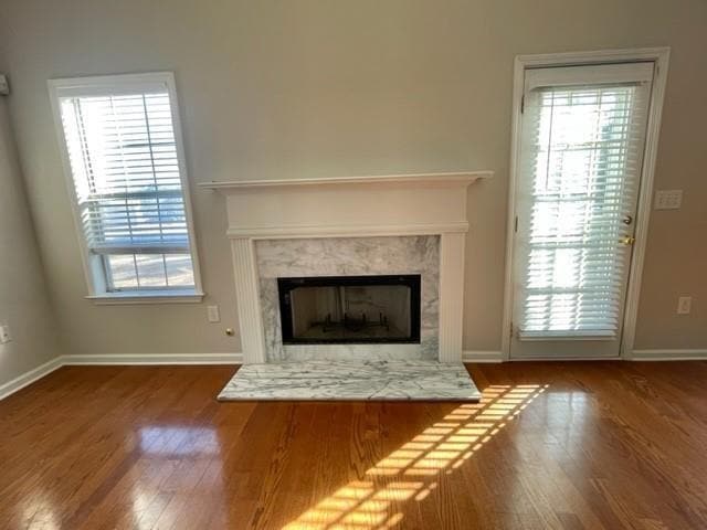 Building Photo - 8043 Clearview Cir