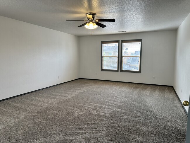 Building Photo - 3416 Parktrail Ct