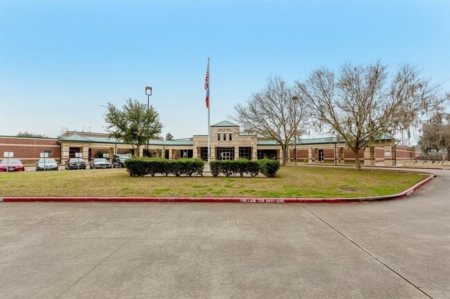 Building Photo - 2015 Grand Terrace