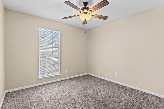 Building Photo - 4158 Arlington Rd