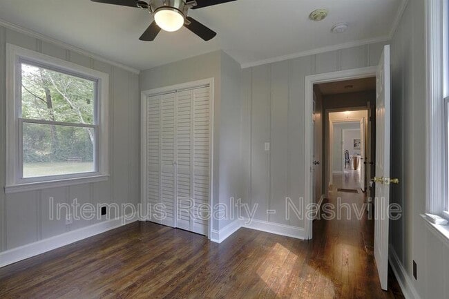 Building Photo - 98 Oriel Ave