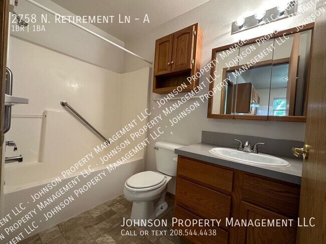 Building Photo - 2758 N Retirement Ln