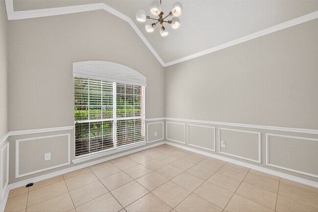 Building Photo - 2223 Fern Mist Ln