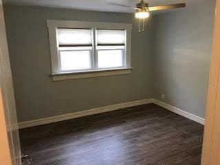 Building Photo - 2412 E Lakeview Dr