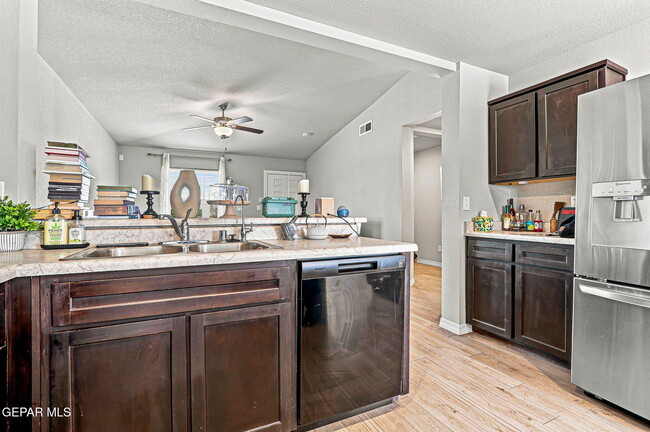 Building Photo - 14552 Mescal Bean Ct