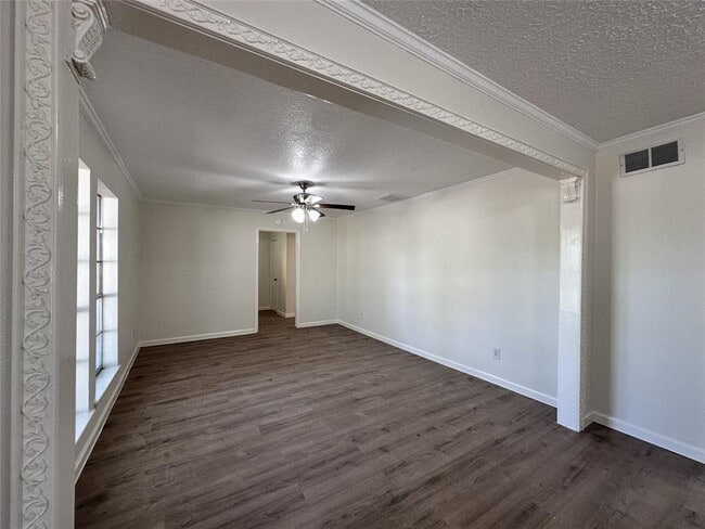 Building Photo - 7703 Braesridge Ct