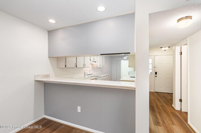 Building Photo - 3549 Muirfield Dr