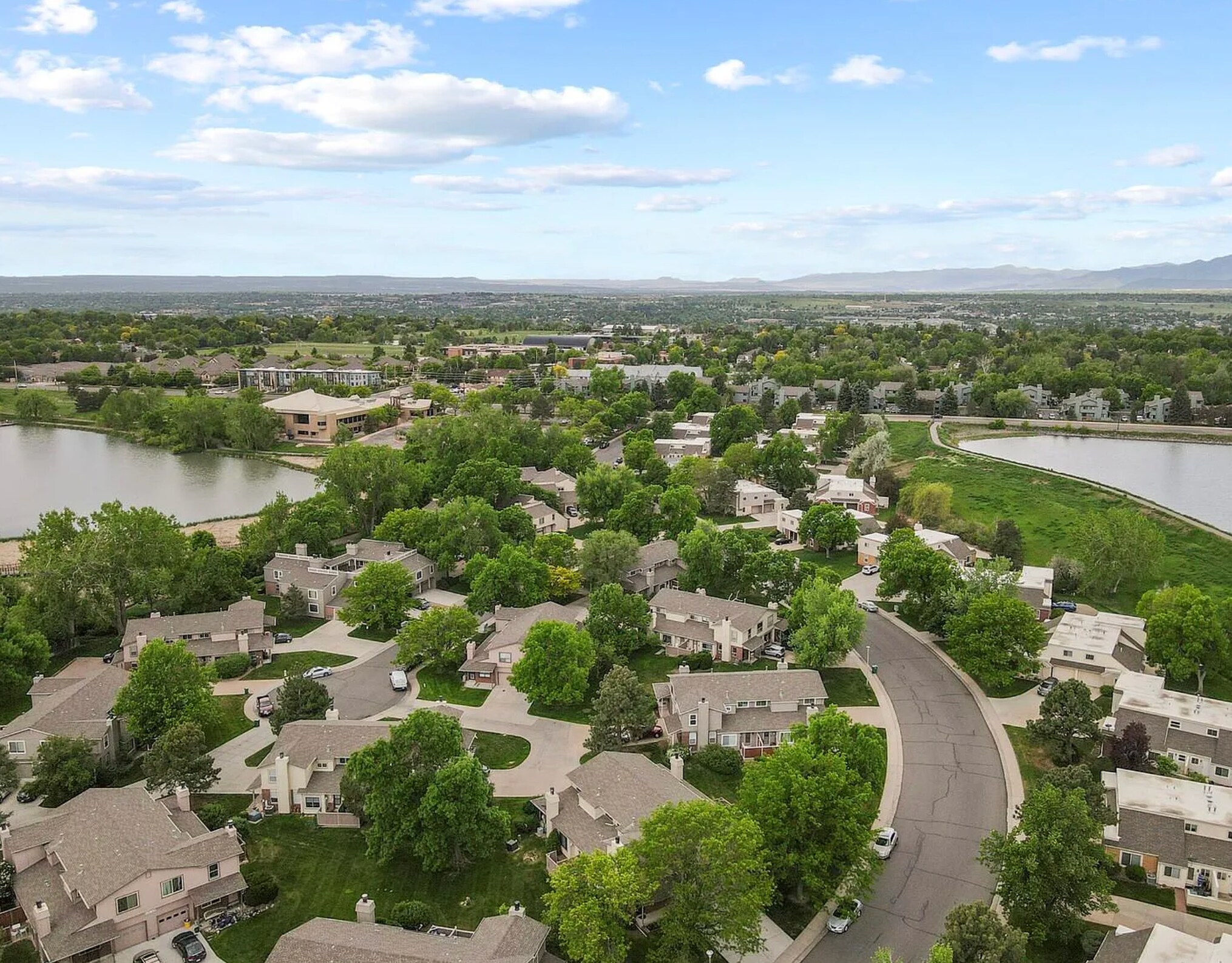 Building Photo - 1708 S Lee St