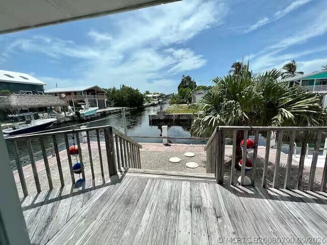 Building Photo - 1540 Lantana Ln