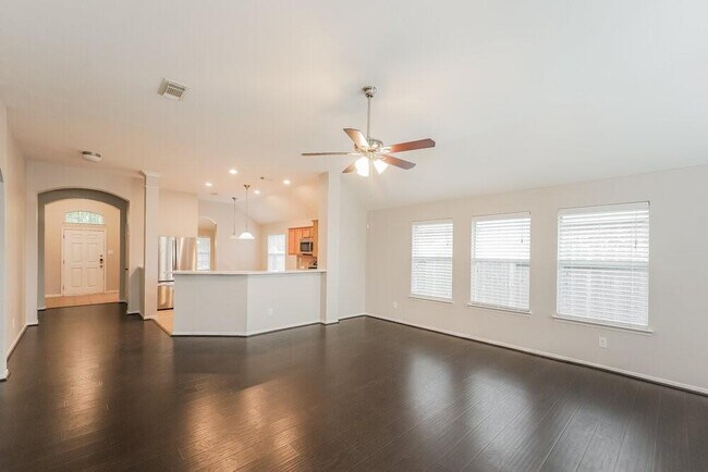 Building Photo - 8011 Thorncroft Manor Ln