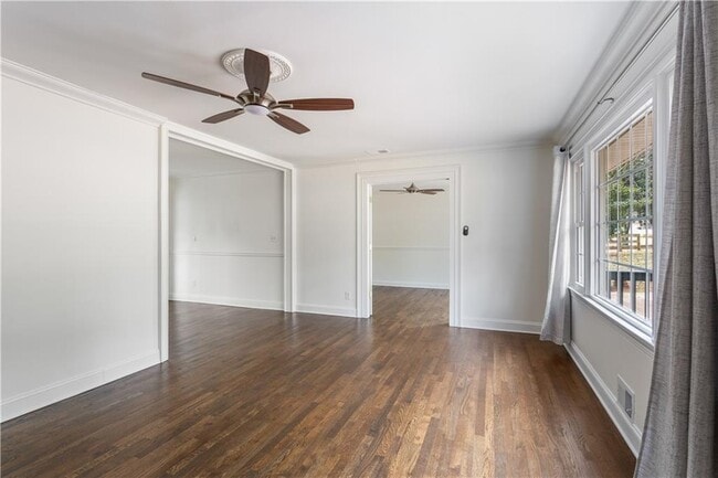 Building Photo - 3623 Lee St SE