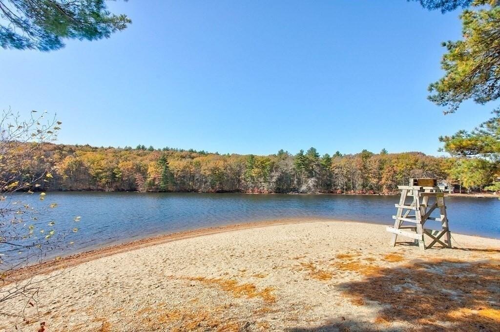 Sandy beach - 16 Knoll Rd