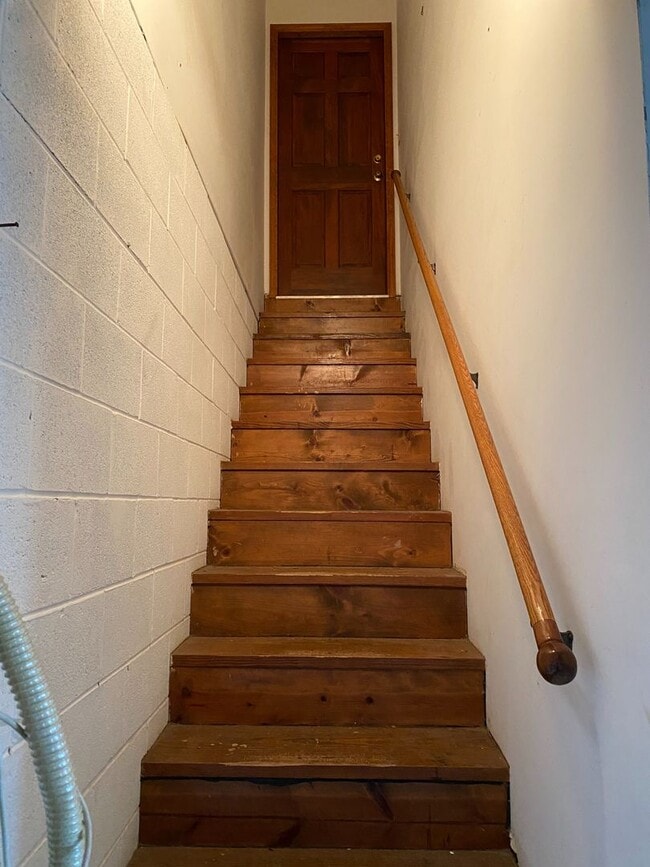 Building Photo - 2 Bed 2 Bath Home in Whites Creek. 20 minu...