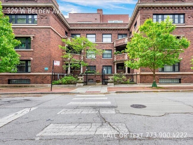 Primary Photo - Prime Lincoln Park 2 bedroom 2.1 bath with...