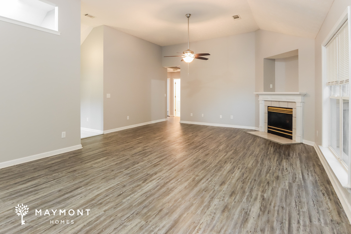 Building Photo - 6409 Deerwood Pl