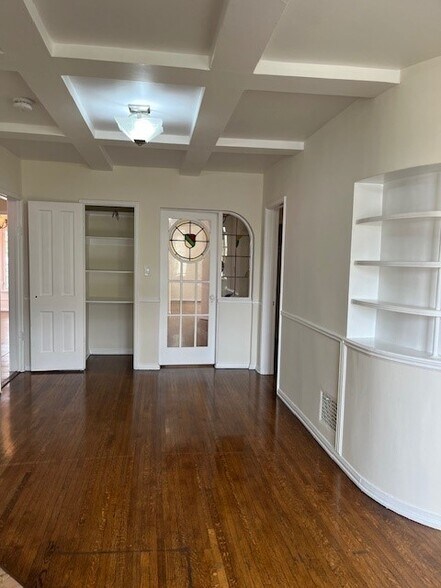 Building Photo - 7930 Blackburn Ave