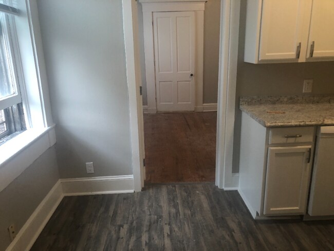 Building Photo - 65 E William St